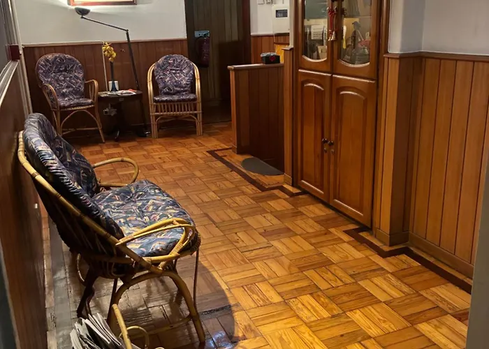 فندق مبيت وإفطار Residencial Almir إيستاريجا